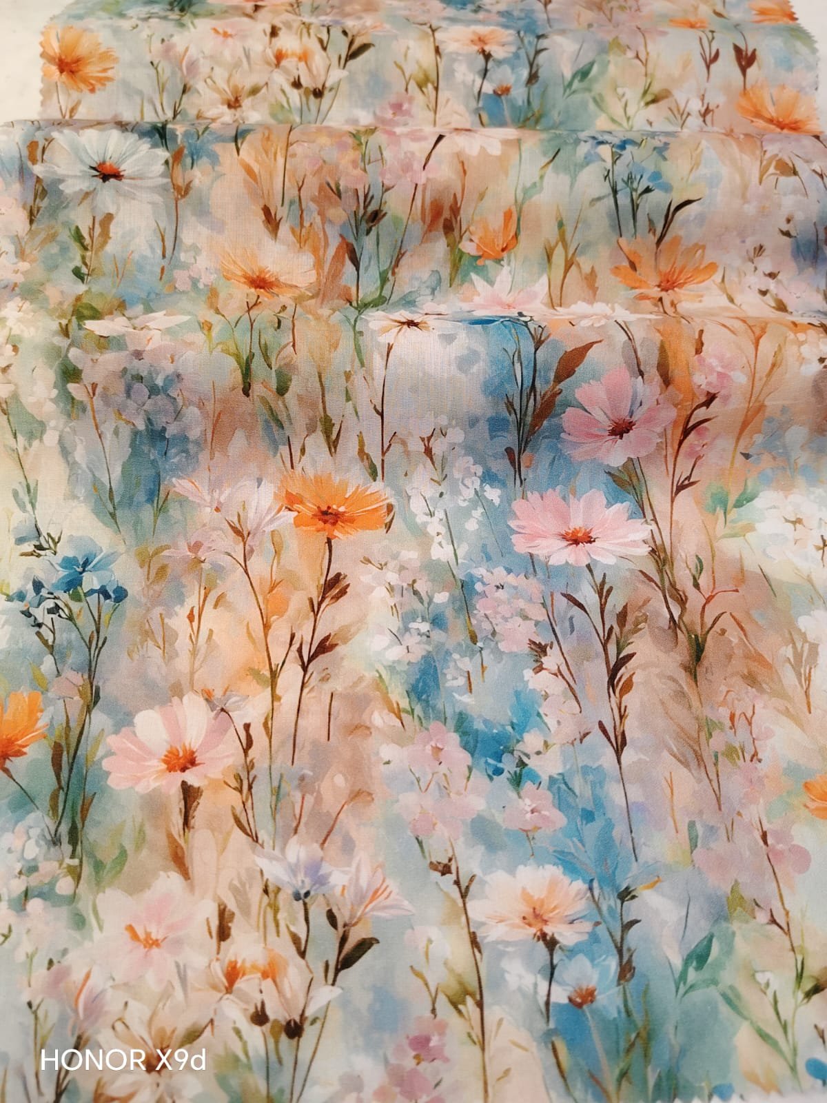 100% Cotton Superfine Lawn pattern 28
