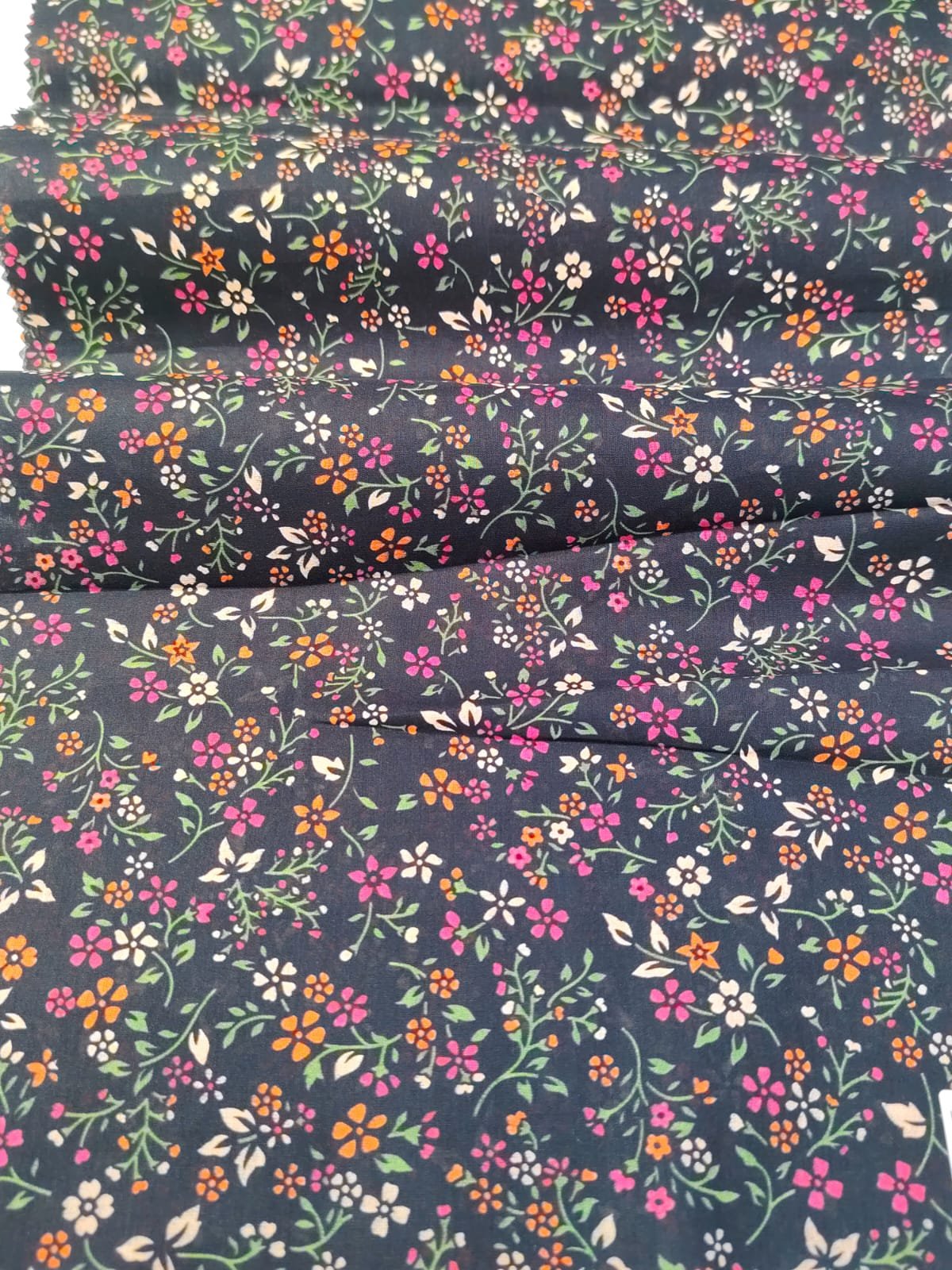100% Cotton Superfine Lawn pattern 32