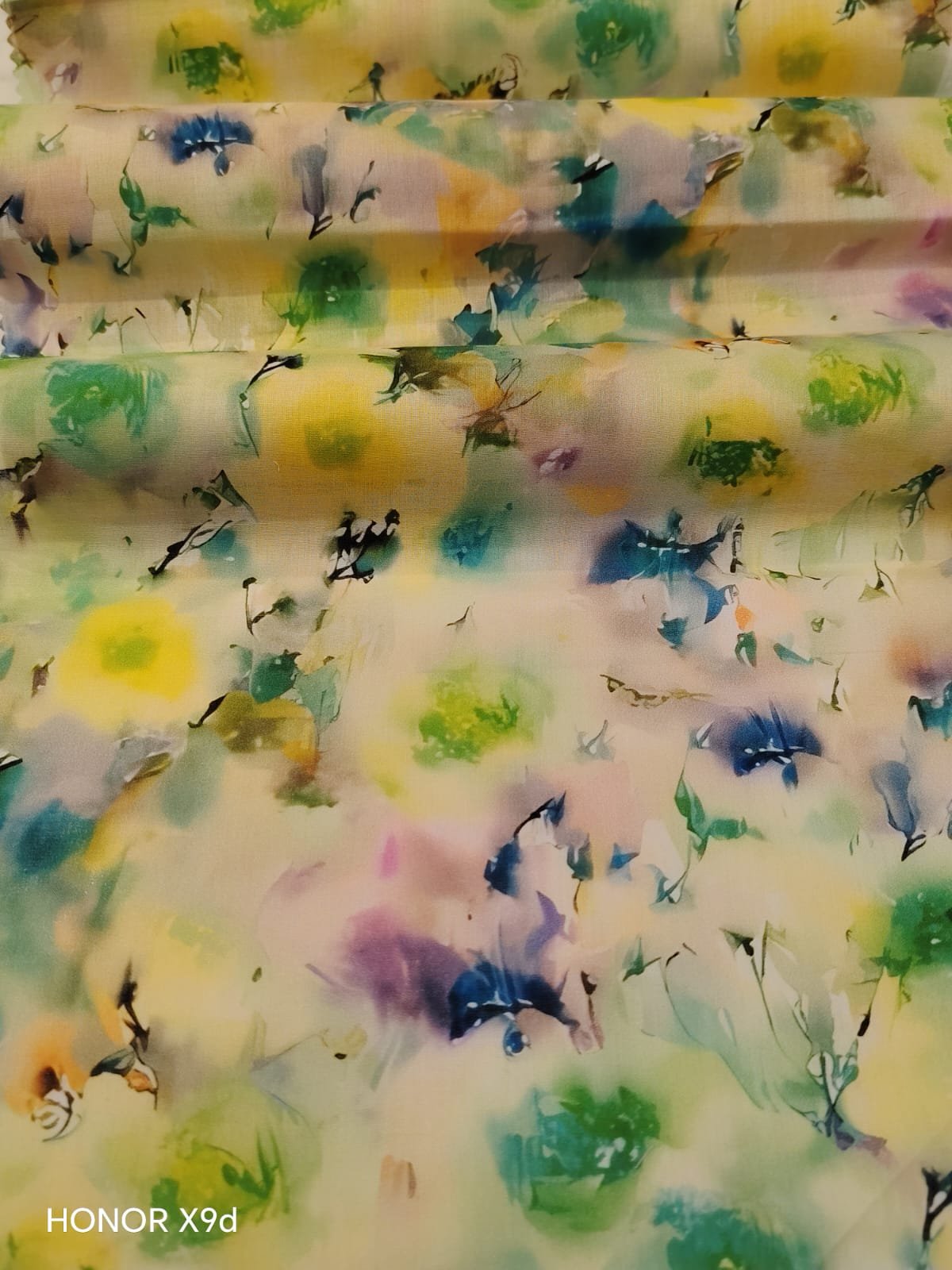 100% Cotton Superfine Lawn pattern 39